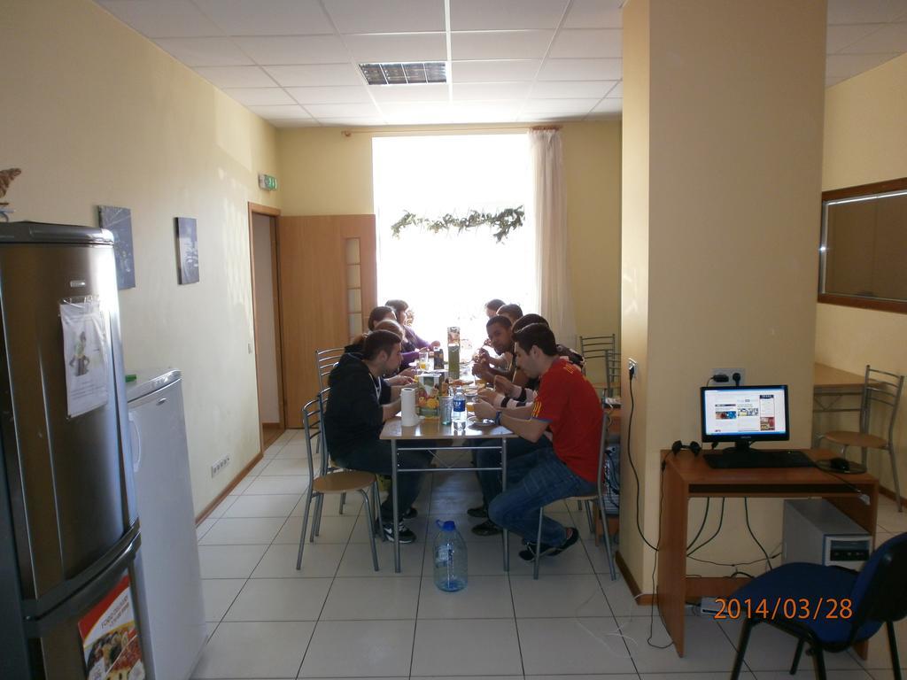 Fortuna Hostel Аеропорт Вільнюс Екстер'єр фото